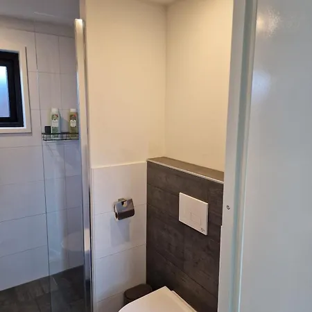 Loom - Modern In The Woods Chalet Putten