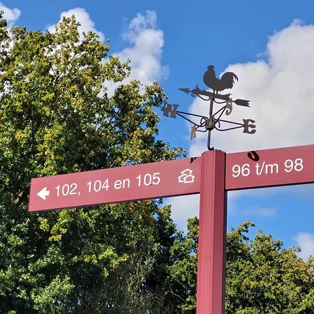 Loom - Modern In The Woods Chalet *