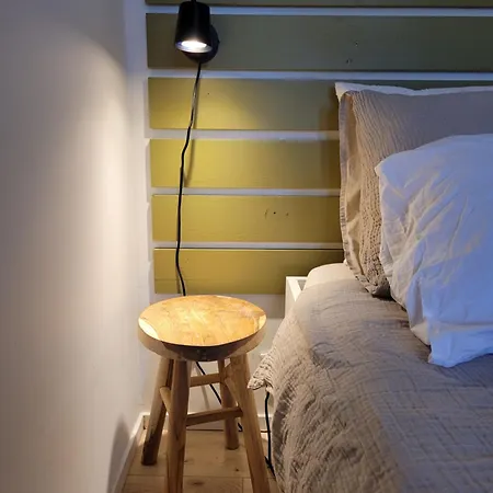 Loom - Modern In The Woods Chalet