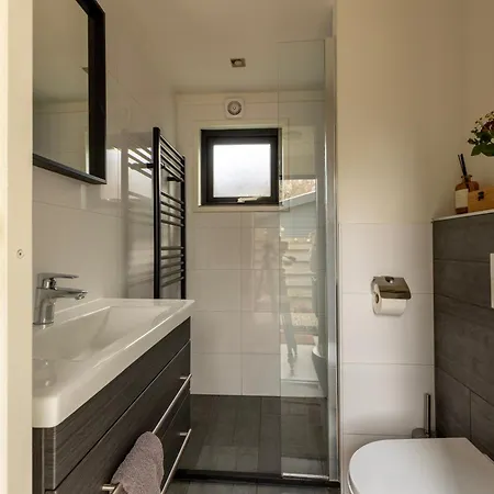 Chalet Loom - Modern In The Woods