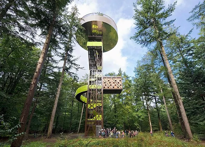 Alpstuga Loom - Modern In The Woods